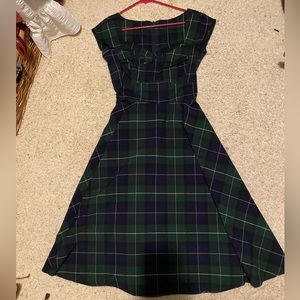 Beautiful dress, perfect for the holidays